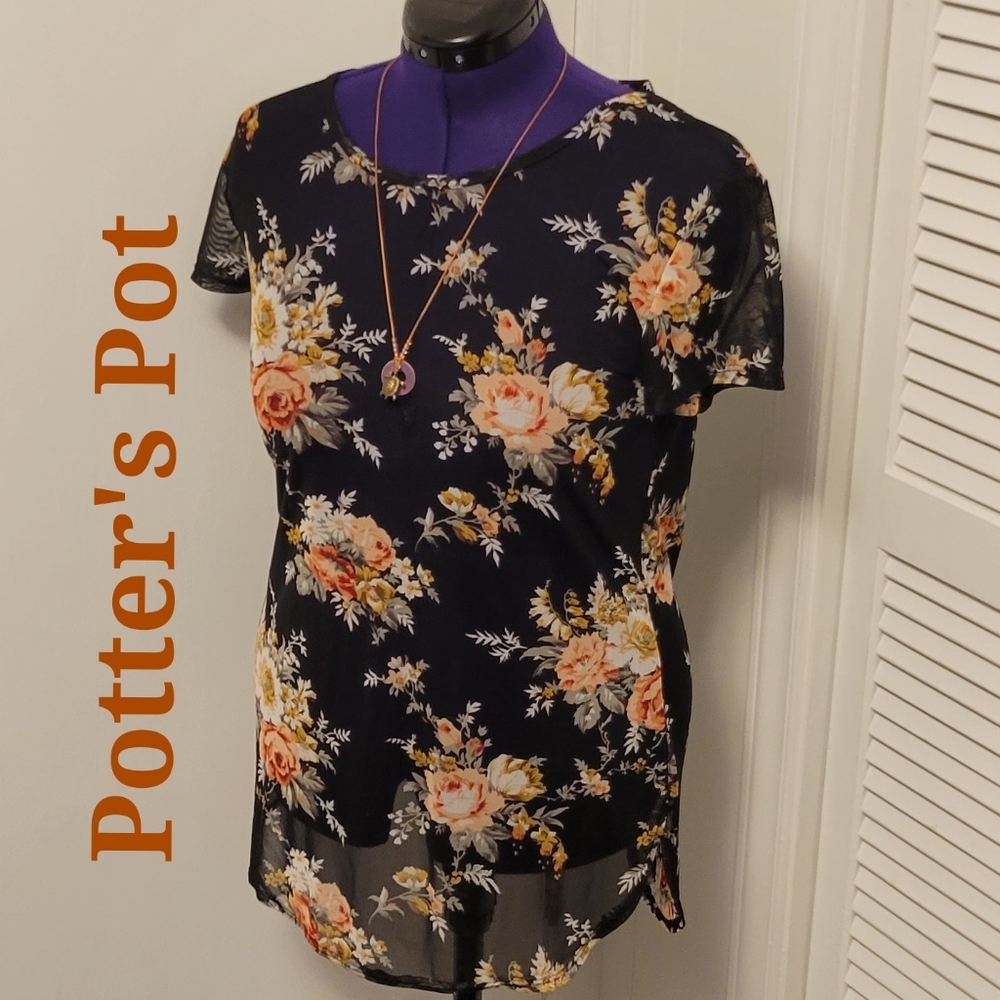 Potter's Pot sheer black floral short sleeve mesh tunic top sz: M